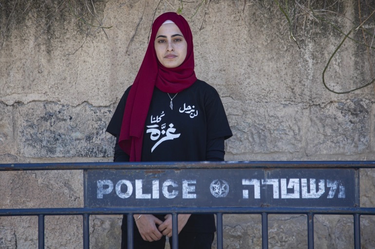 الشرطة الإسرائيلية تفرج عن الناشطة المقدسية منى الكرد بعد التحقيق معها لساعات