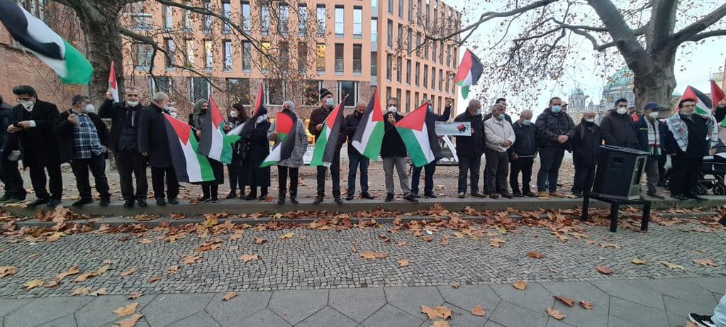 برلين: وقفة تضامنية مع أسرى فلسطين أمام وزارة الخارجية الألمانية