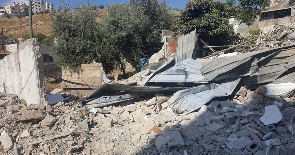 الاحتلال يهدم منزل عائلة أبو سنينة جنوب الأقصى للمرة الثانية