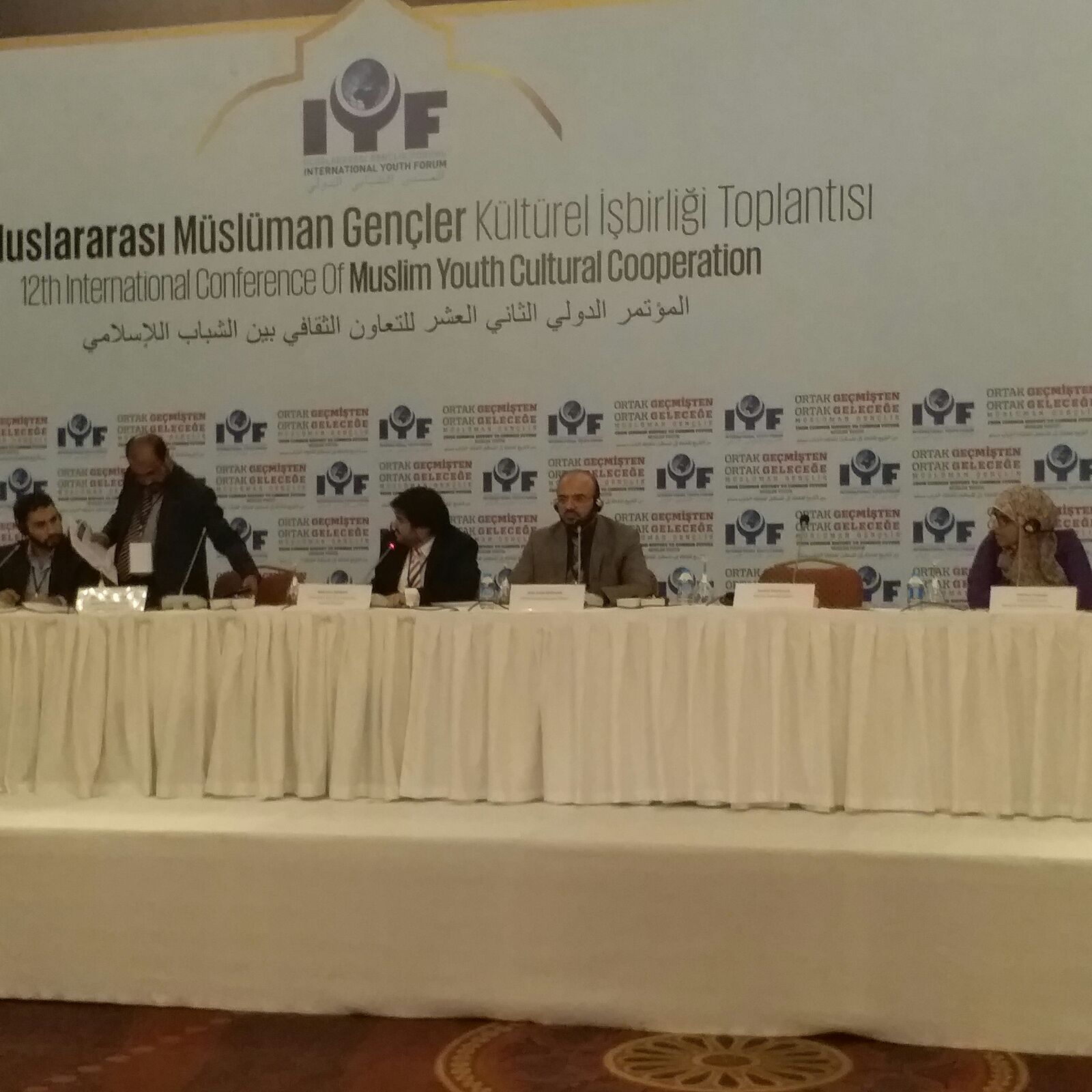 تصريح بلفور حاضر في مؤتمر الشباب المسلم في اسطنبول