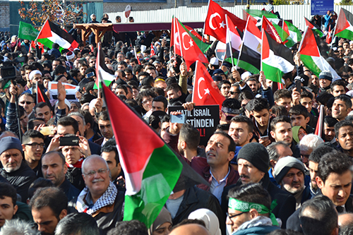 مظاهرة احتجاجية في إسطنبول تؤكد القدس عاصمة فلسطين