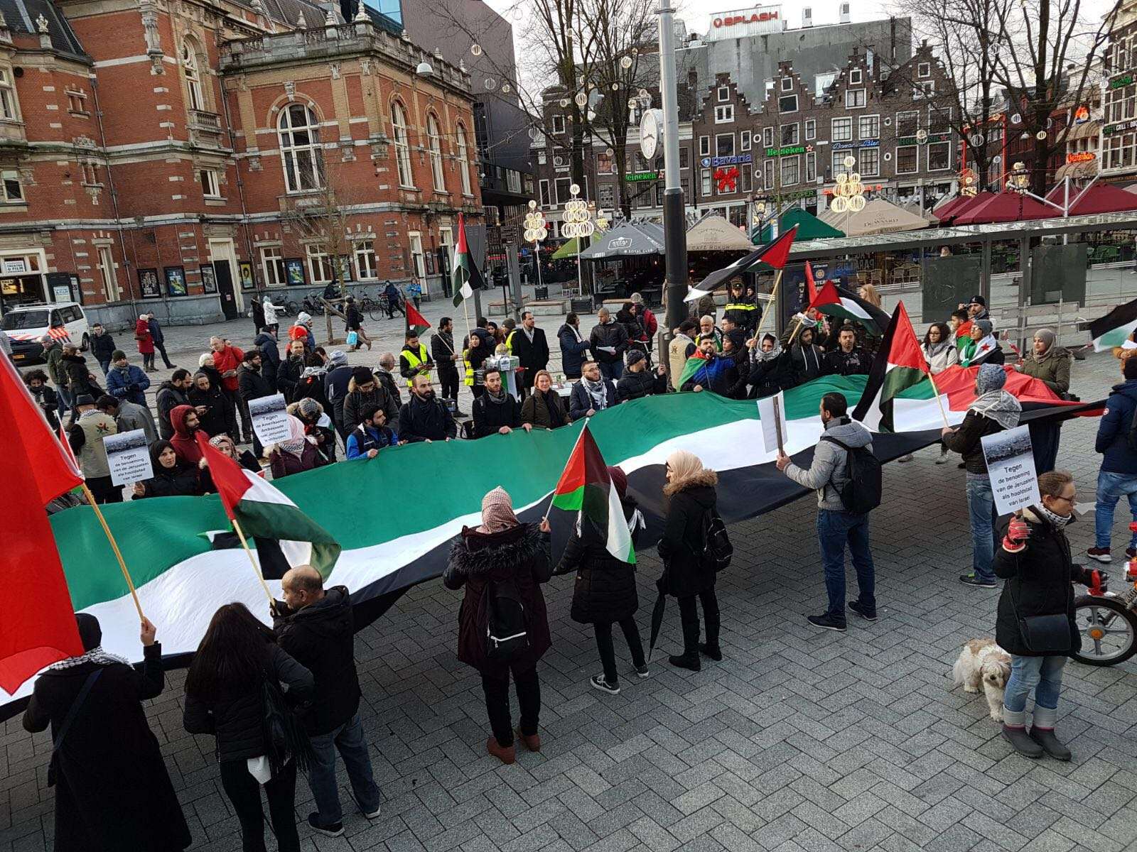 مظاهرات للجالية الفلسطينية في هولندا رفضا لقرار ترامب