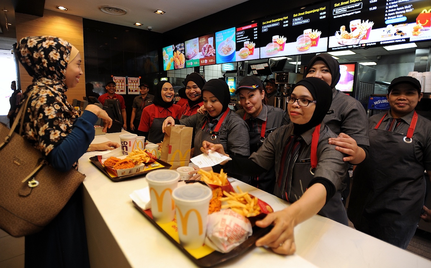 دعوات في ماليزيا لمقاطعة  مطاعم &#34;ماكدونالدز&#34; الأميركية