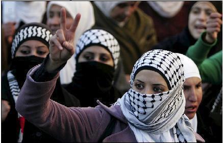 المرأة الفلسطينية في اليوم العالمي للمرأة 8 أذار / مارس