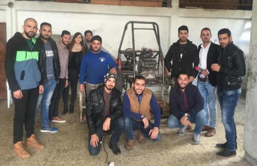 12 طالباً فلسطينياً يصمّمون سيارة &#34;فورمولا&#34; للمشاركة بمسابقة &#34;Formula Student&#34; ببريطانيا