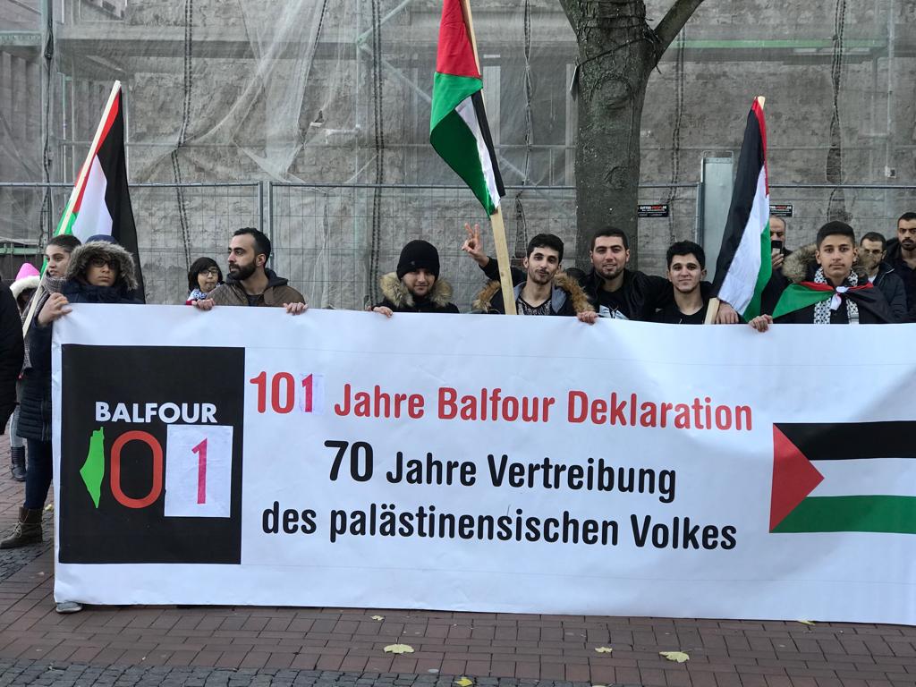 وقفة احتجاجية في مدينة دورتمند الألمانية بمناسبة ذكرى الـ101 لتصريح بلفور
