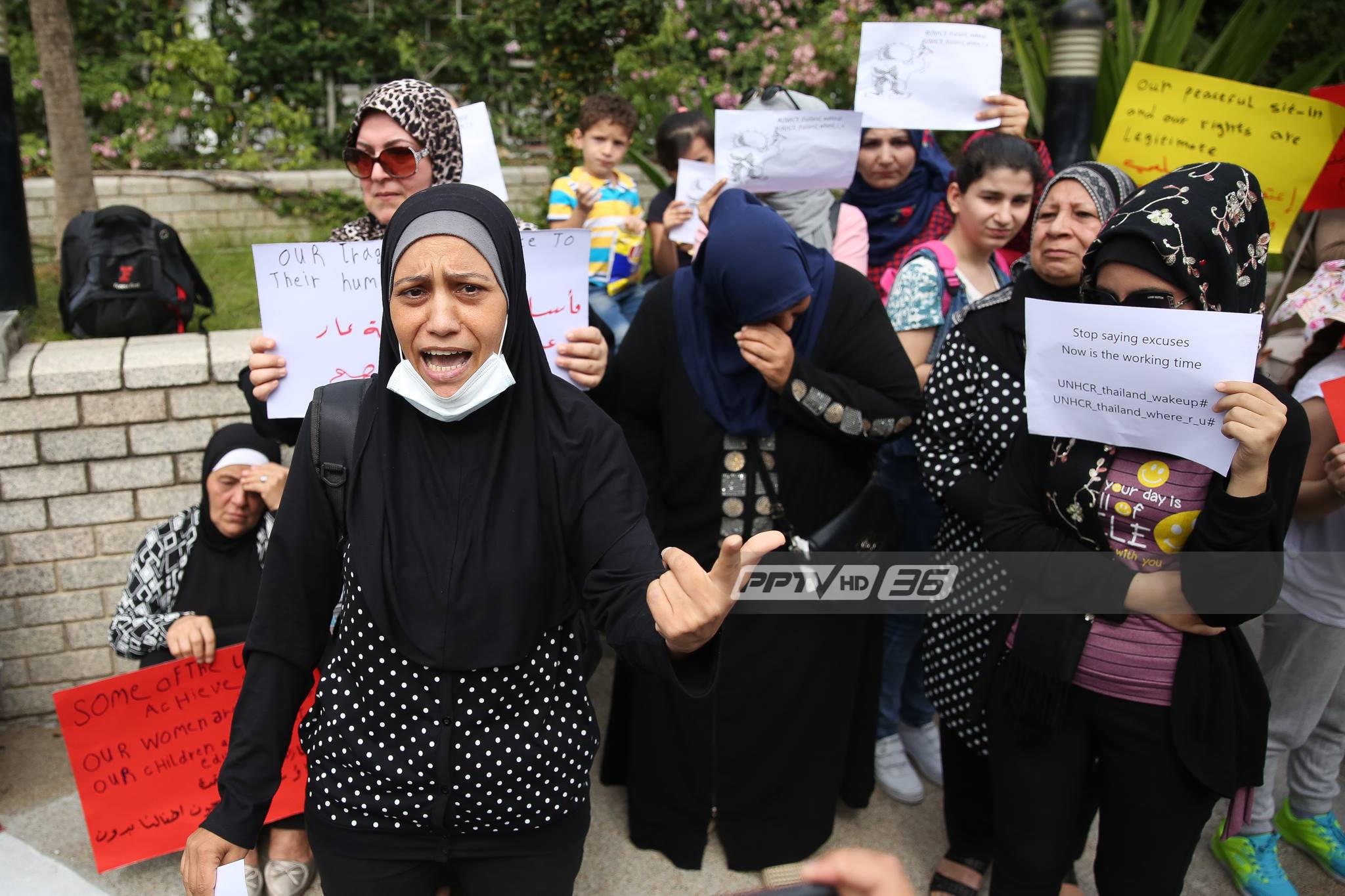 فلسطينيو سورية والعراق يعتصمون أمام مفوضية الأمم المتحدة في تايلند ويطالبون بإنهاء مأساتهم
