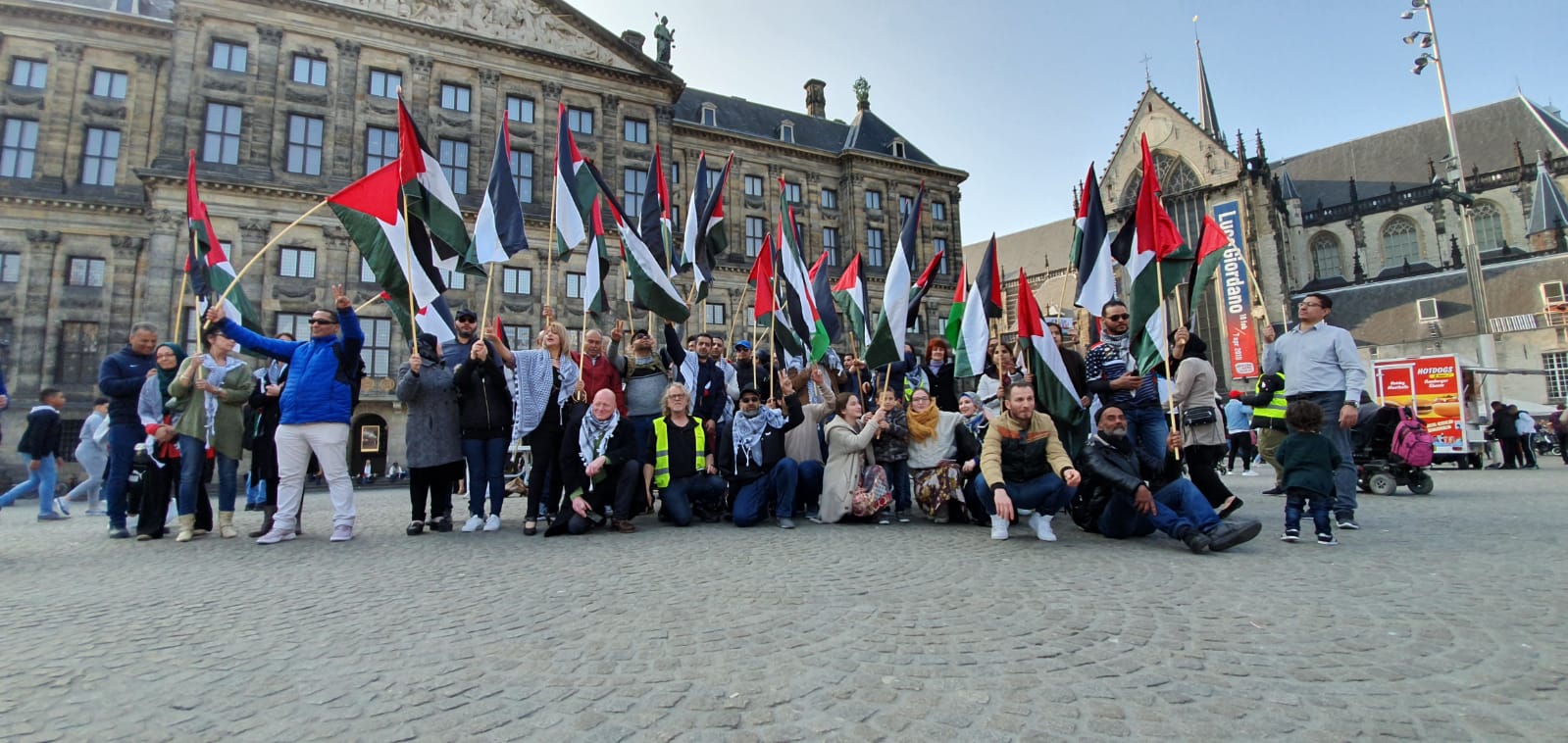 وقفة شعبية في هولندا بمناسبة يوم الأرض الفلسطيني