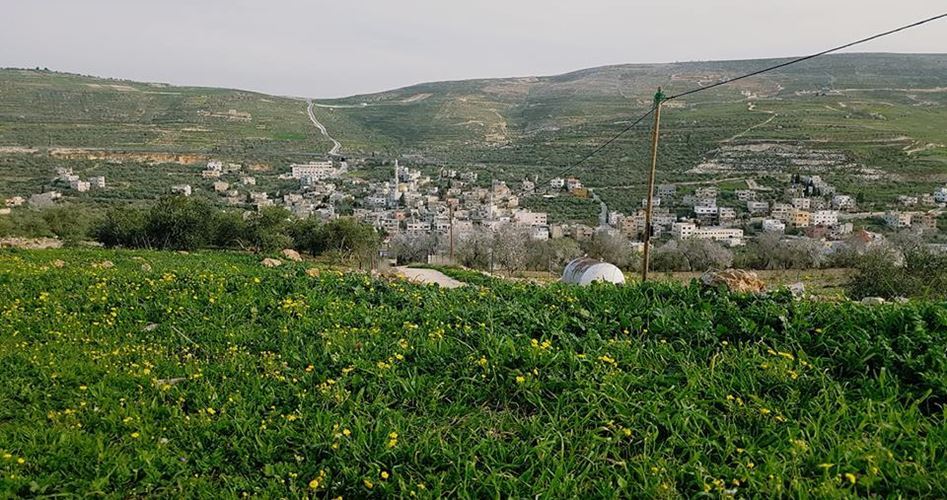 Palestinian farmers forced to leave their lands in Nablus town