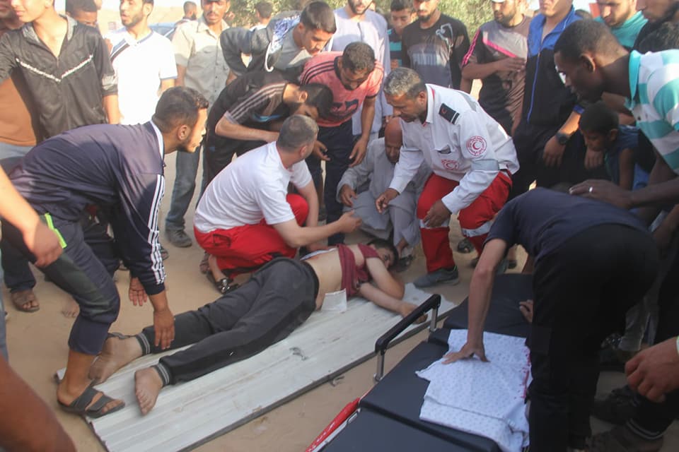 Palestinian child injured by Israeli gunfire in blockaded Gaza