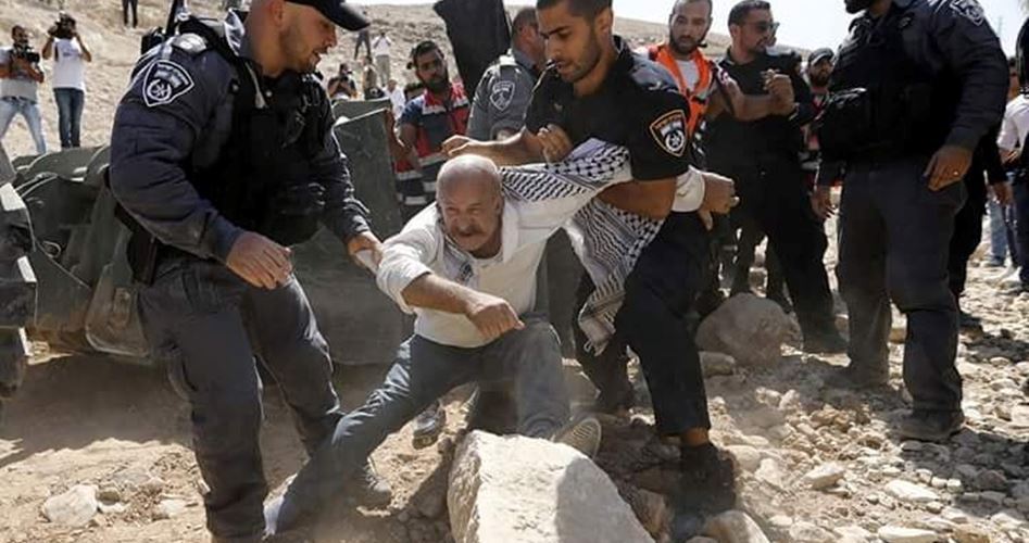 Israeli occupation to forcibly transfer Khan Ahmar Bedouins next week