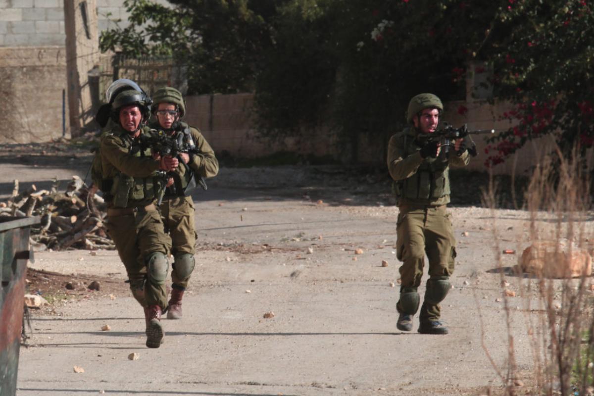 Palestinian injured in &#34;Israeli&#34; raid in West Bank