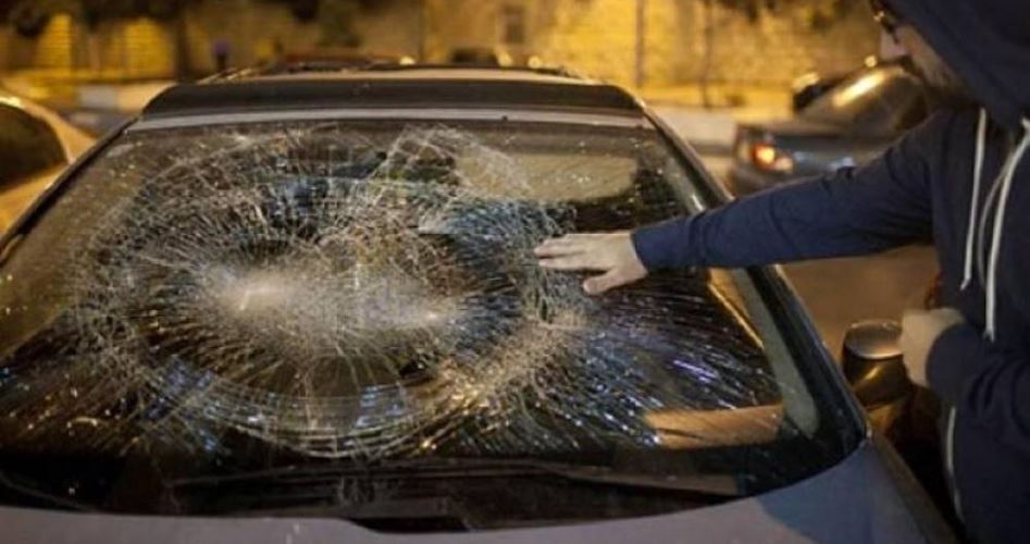 Israeli" settlers attack Palestinian homes, cars in West Bank"