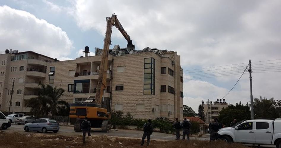 The occupation forces demolish Palestinian home in Lod