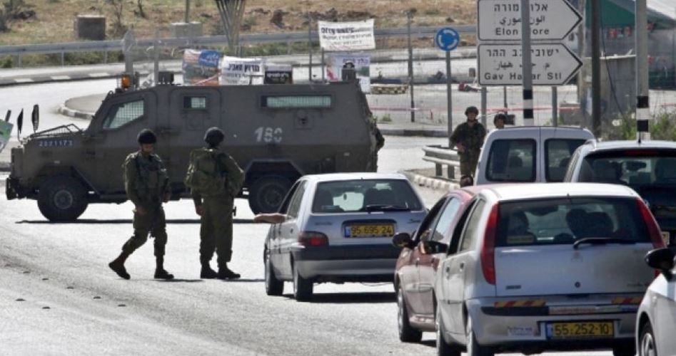 IOF kidnaps Palestinian at West Bank checkpoint