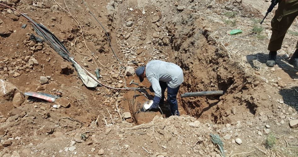 Israeli occupation army cut off water supply to Jordan Valley village