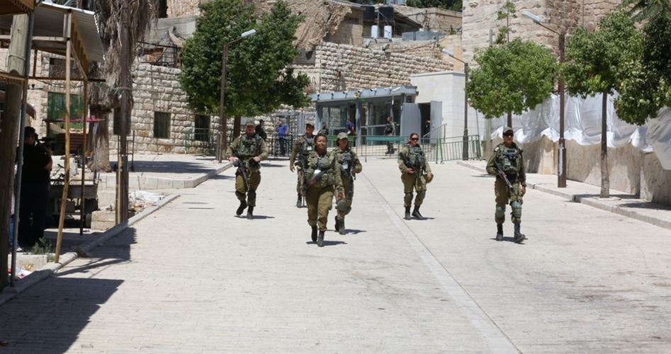 IOF closes Ibrahimi Mosque to Muslims for two days