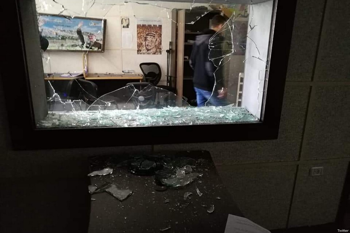 Israeli occupation forces raid, close Palestine media offices in Jerusalem