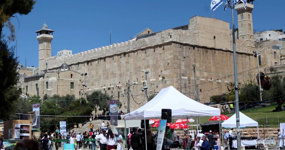 Israeli occupation forces close Ibrahimi Mosque for Jewish holidays