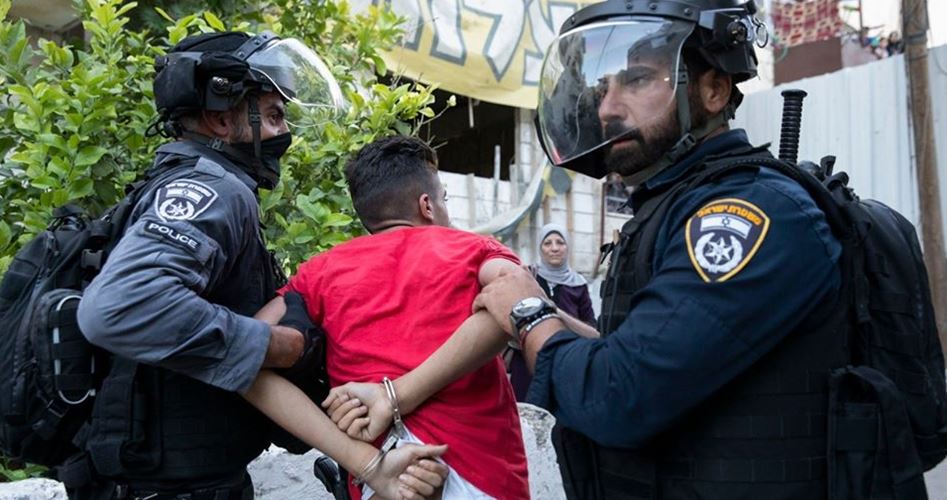 Israeli occupation police kidnapped two children from Issawiya in Jerusalem