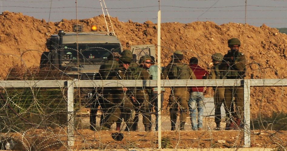 Four Gazans kidnapped by IOF in border areas