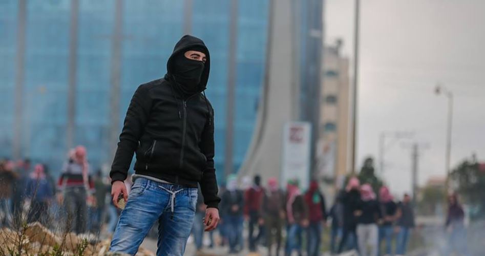 Fourteen Palestinians injured by IOF in protests against deal of century