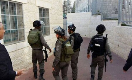 Israeli Occupation Soldiers Seize A Classroom In Hebron