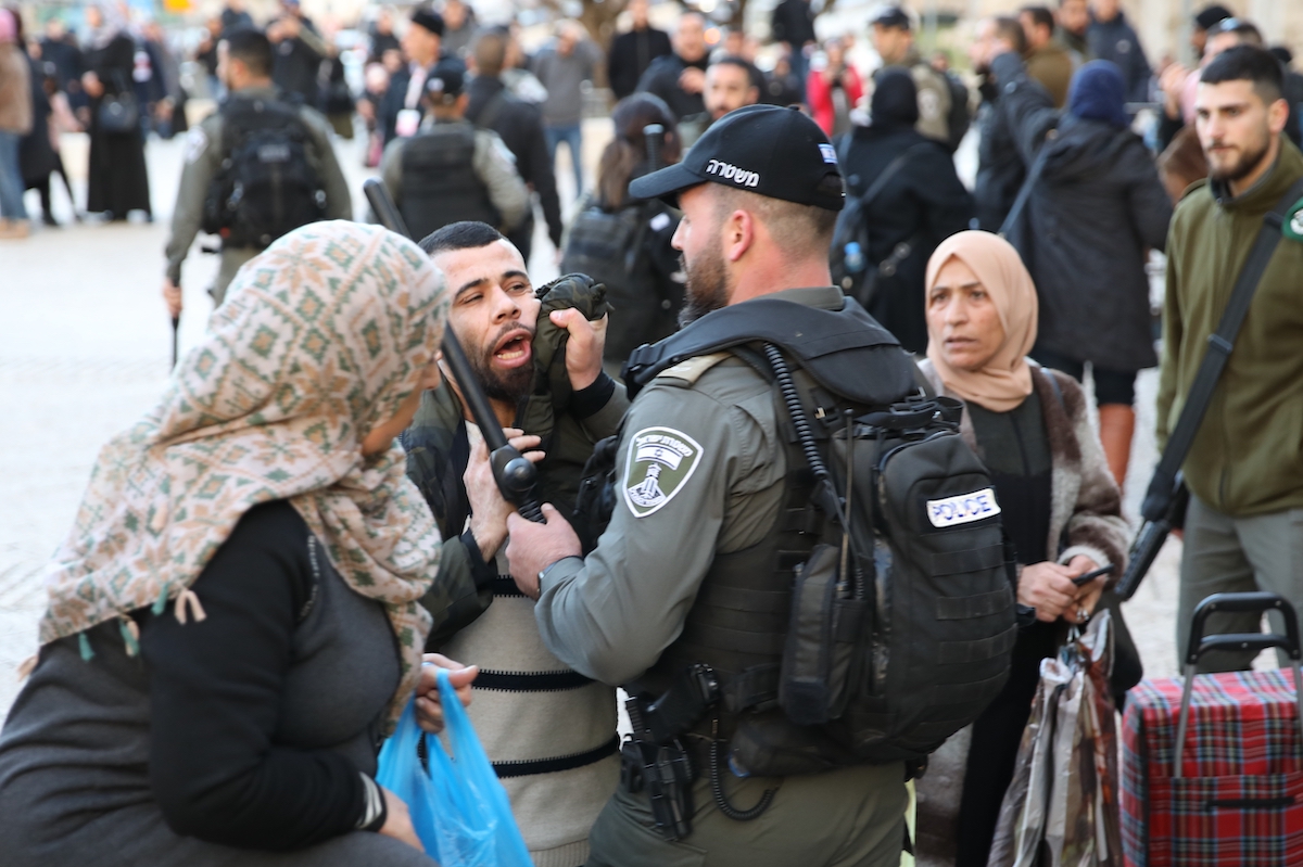 Report: Occupying Israel arrested 440 Palestinians in February