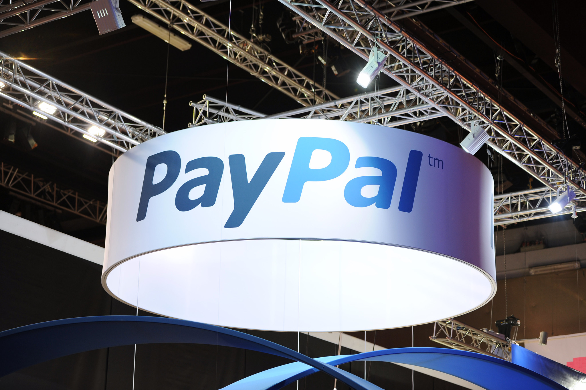 PayPal stands with Israeli apartheid again, closes Collectif Palestine Vaincra account