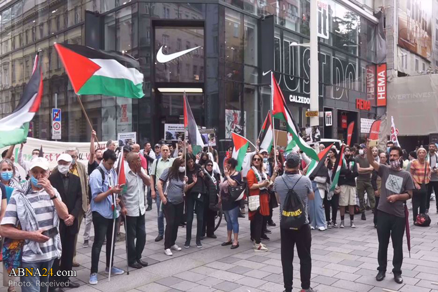 Protesters in Austria condemn Israel annexation plan