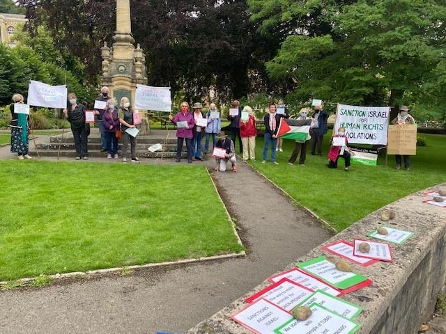 Bradford on Avon Friends of Palestine are urging the UK Government to introduce sanctions on Israel