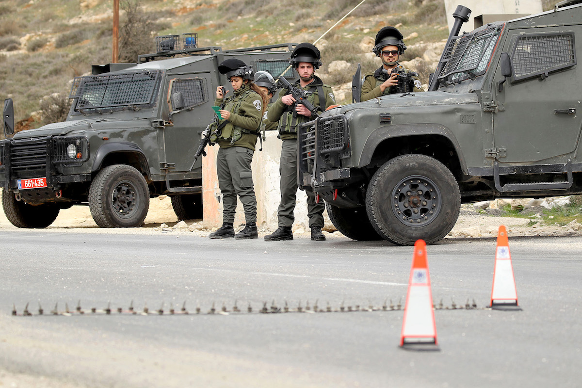 Israel army jeep hits 5-year-old Palestinian in Hebron