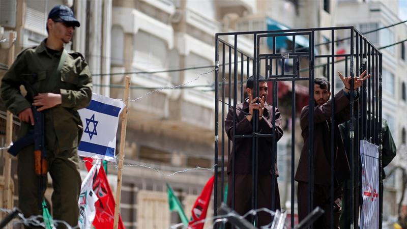 Three prisoners in Israeli custody engage in open-ended hunger strike