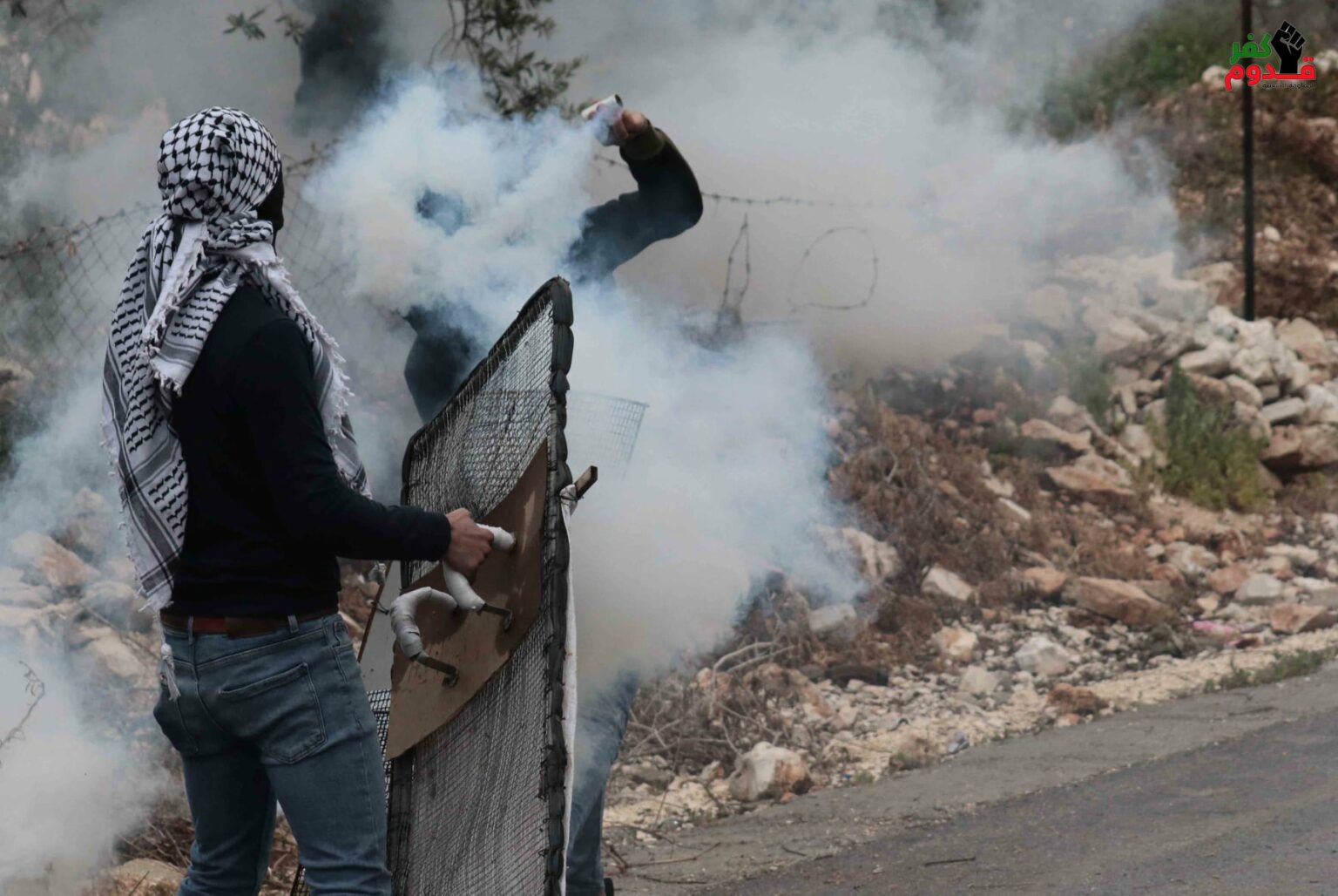 Israeli occupation forces shoot, injure two journalists at weekly Kufur Qaddoum march