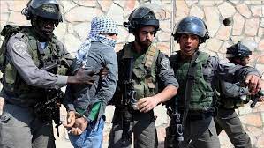 Israeli occupation forces detain five Palestinians from West Bank