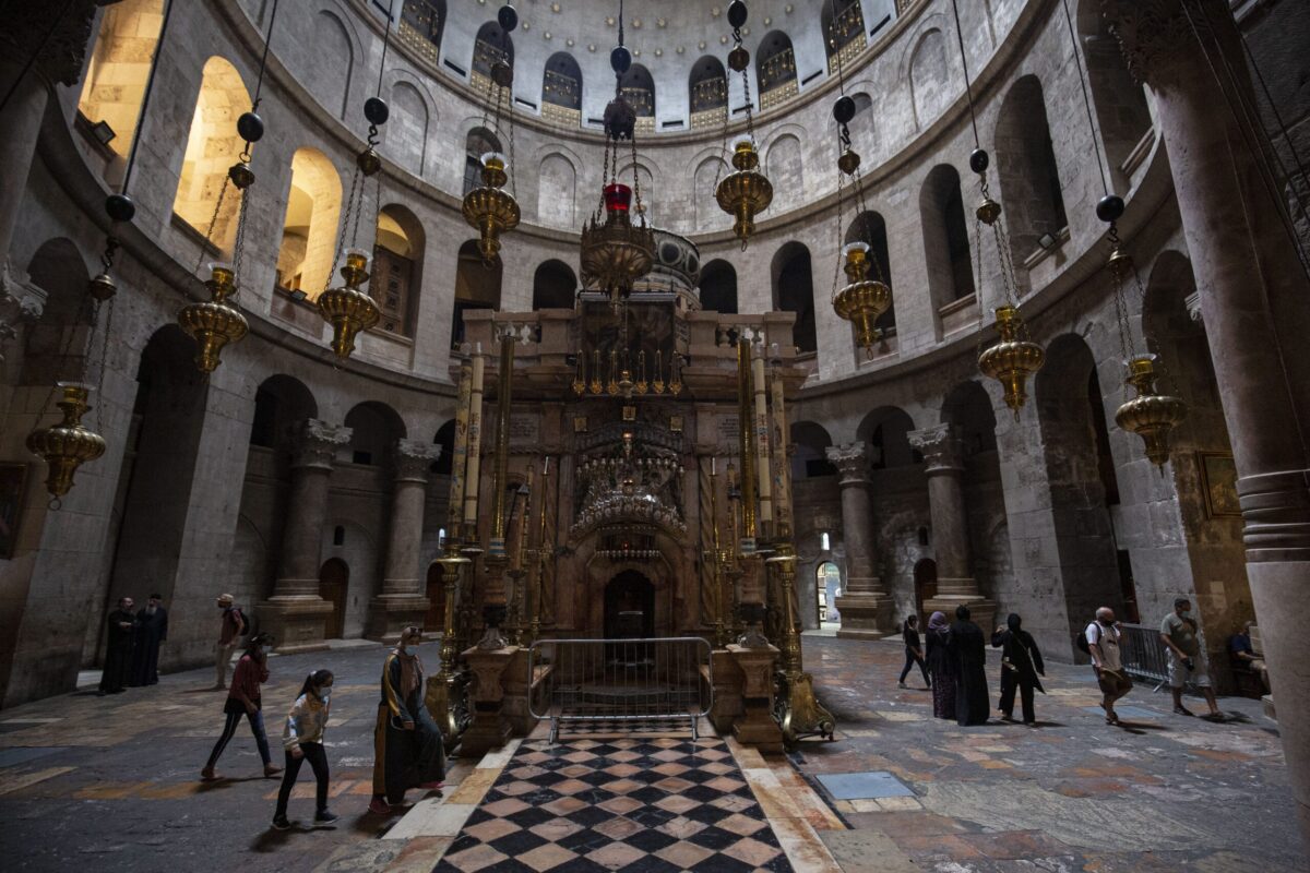 Jordan condemns "Israel" police harassment of Palestinian Christians near Church of the Holy Sepulchre