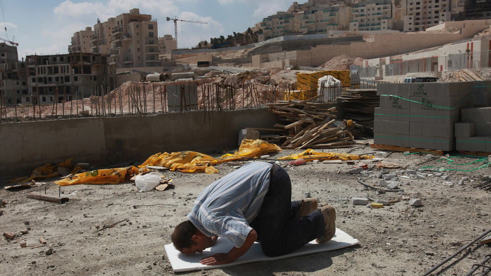 France, Germany, Italy, Spain & UK urge "Israel" to halt West Bank settlement expansion plans that ‘threaten prospects for peace’