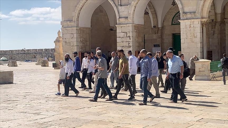 Israeli" settlers storm Al-Aqsa compound in Jerusalem for 2nd day"